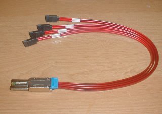 iSAS-7P88-F - Host (4) 7-Pin SATA TO SFF-8088 Target External MiniSAS cable. Red-Flat cable. 1-Meter.