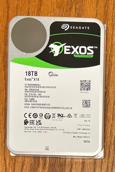 Seagate Exos X18 ST18000NM002J 18TB 3.5" 6Gb/s SATA HDD 2TV133-180